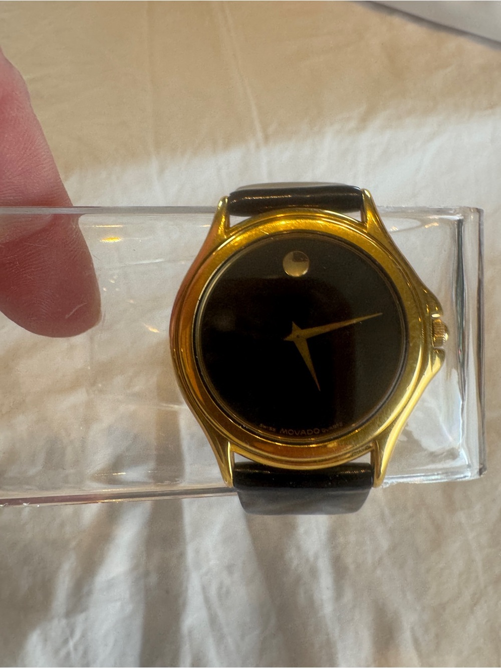 Vintage Movado Museum 87D1863 Gold Tone Black Dial Swiss Quartz Working